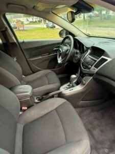 Vehicles 2011 Chevrolet Cruze front interior